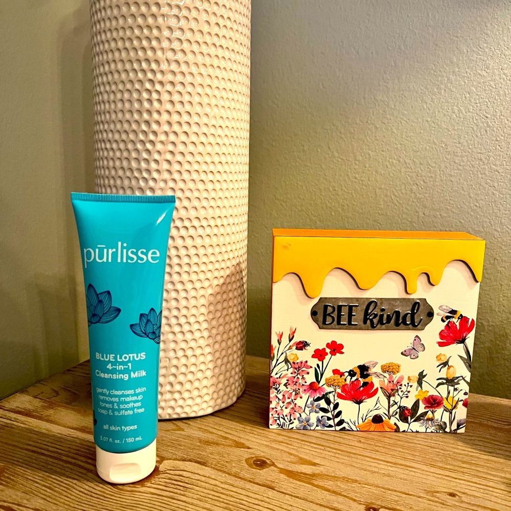 Purlisse 4 in 1 Cleansing Milk